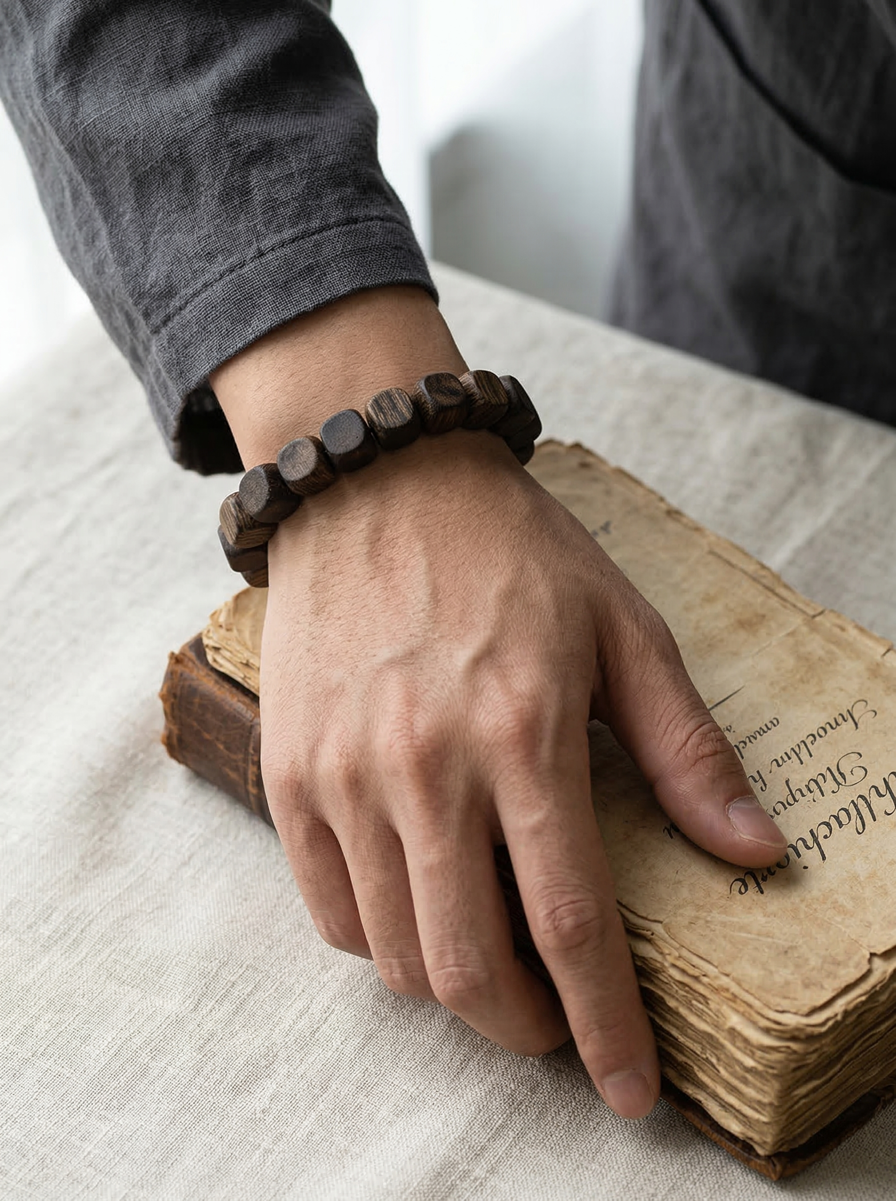 Zenflowing Natural Agarwood Cube Bead Bracelet – Oriental Daoist Energy